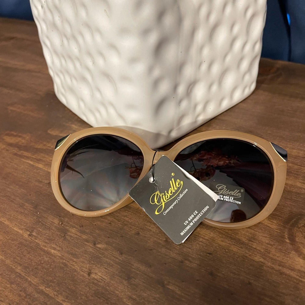 Giselle Sunglasses UV 400, NWT